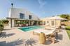 Fantastische moderne Villa mit Pool in Sa Caleta, Menorca